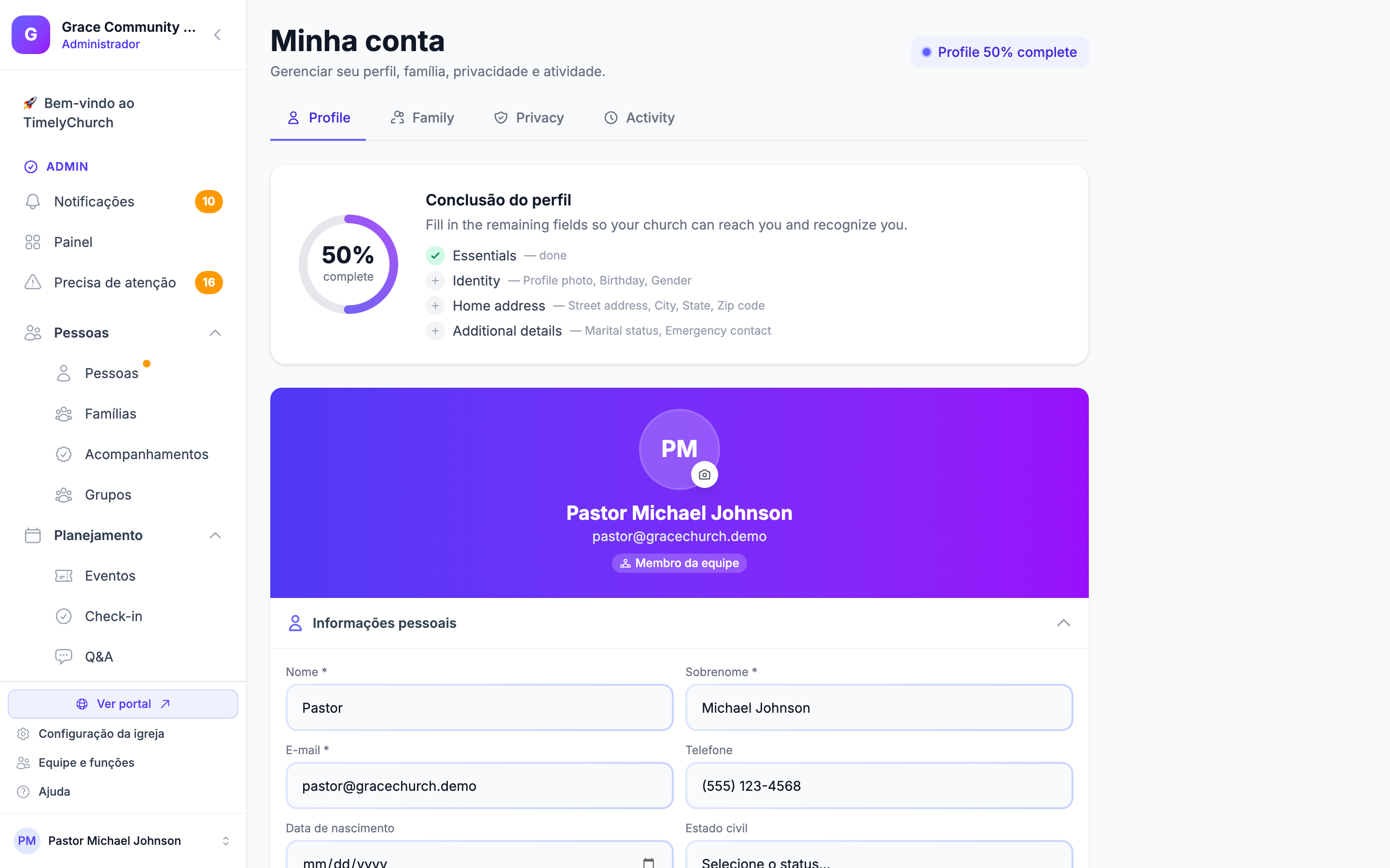 Página de perfil do portal do professor com a seção Certificações listando várias certificações e suas datas de validade. As certificações aparecem no perfil do portal do membro/professor, mostrando as certificações do usuário atualmente logado.