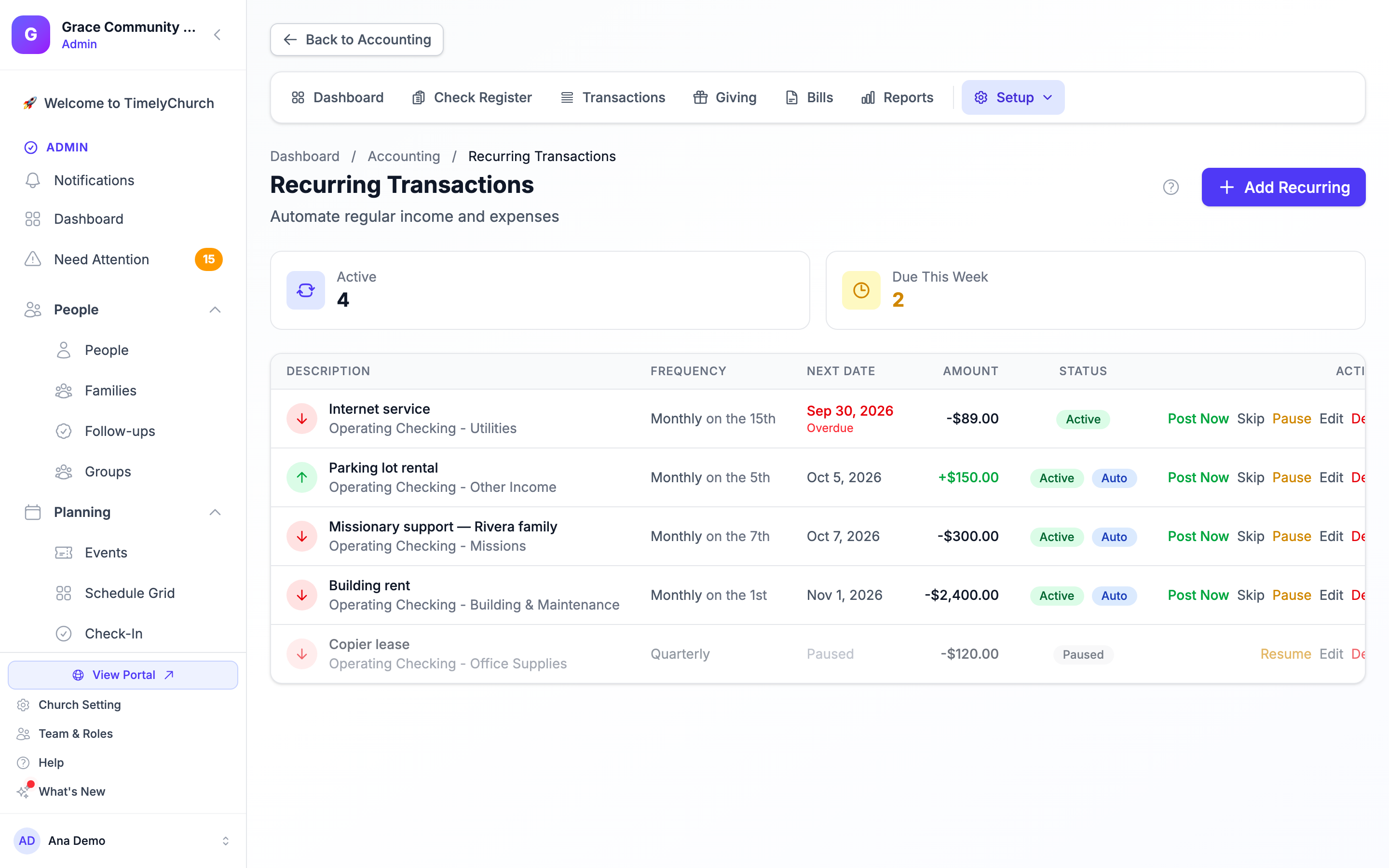 A página Transações recorrentes com os cartões Ativo e Vence esta semana e uma lista de transações recorrentes mostrando Descrição, Frequência, Próxima data, Valor, Status com o selo Automático e as ações Lançar agora, Pular, Pausar, Editar e Excluir